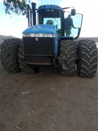 Продати трактор New Holland TJ425 на спарках