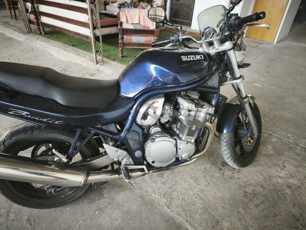 Suzuki Bandit 600 Espetacular