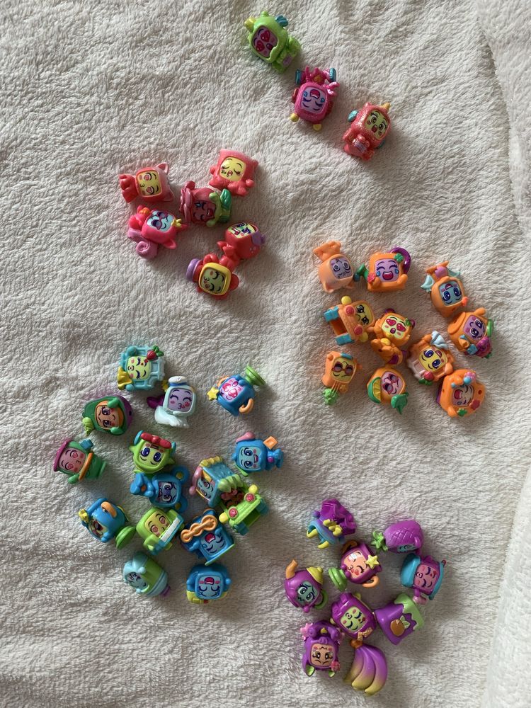 Zestaw 43 figurek Moji pops