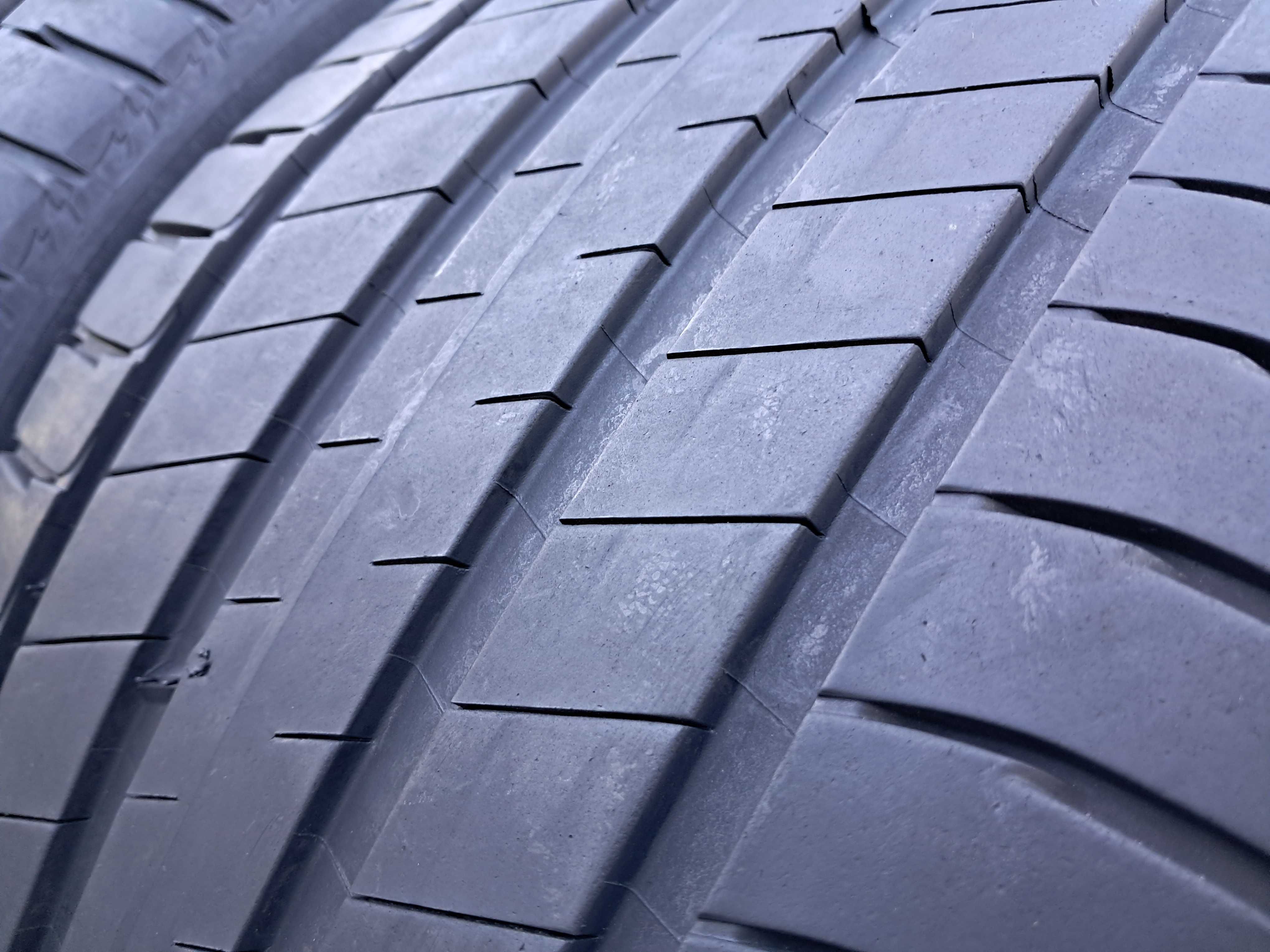 Резина літо 70% протектор Michelin 275/50 R20 Latitude Sport 3