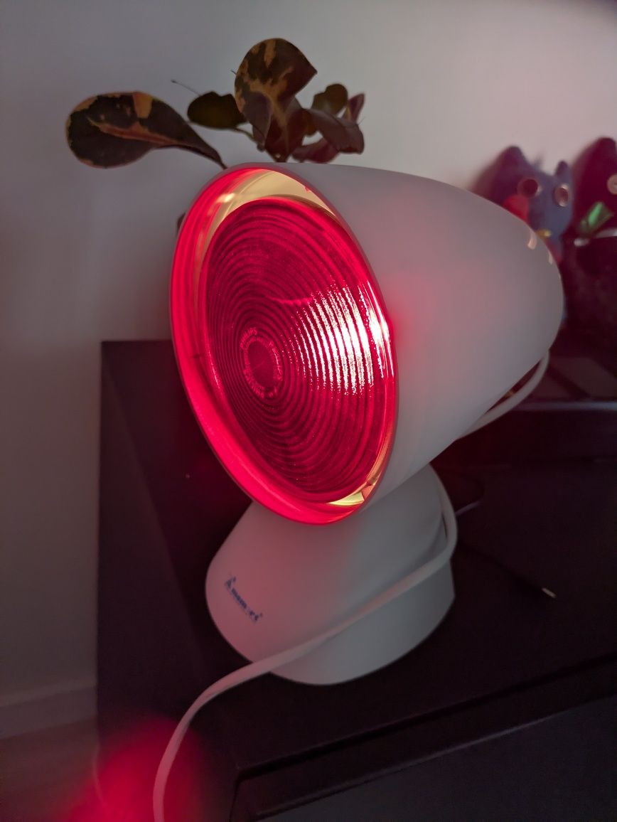 Lecznicza lampa na podczerwień grzewcza