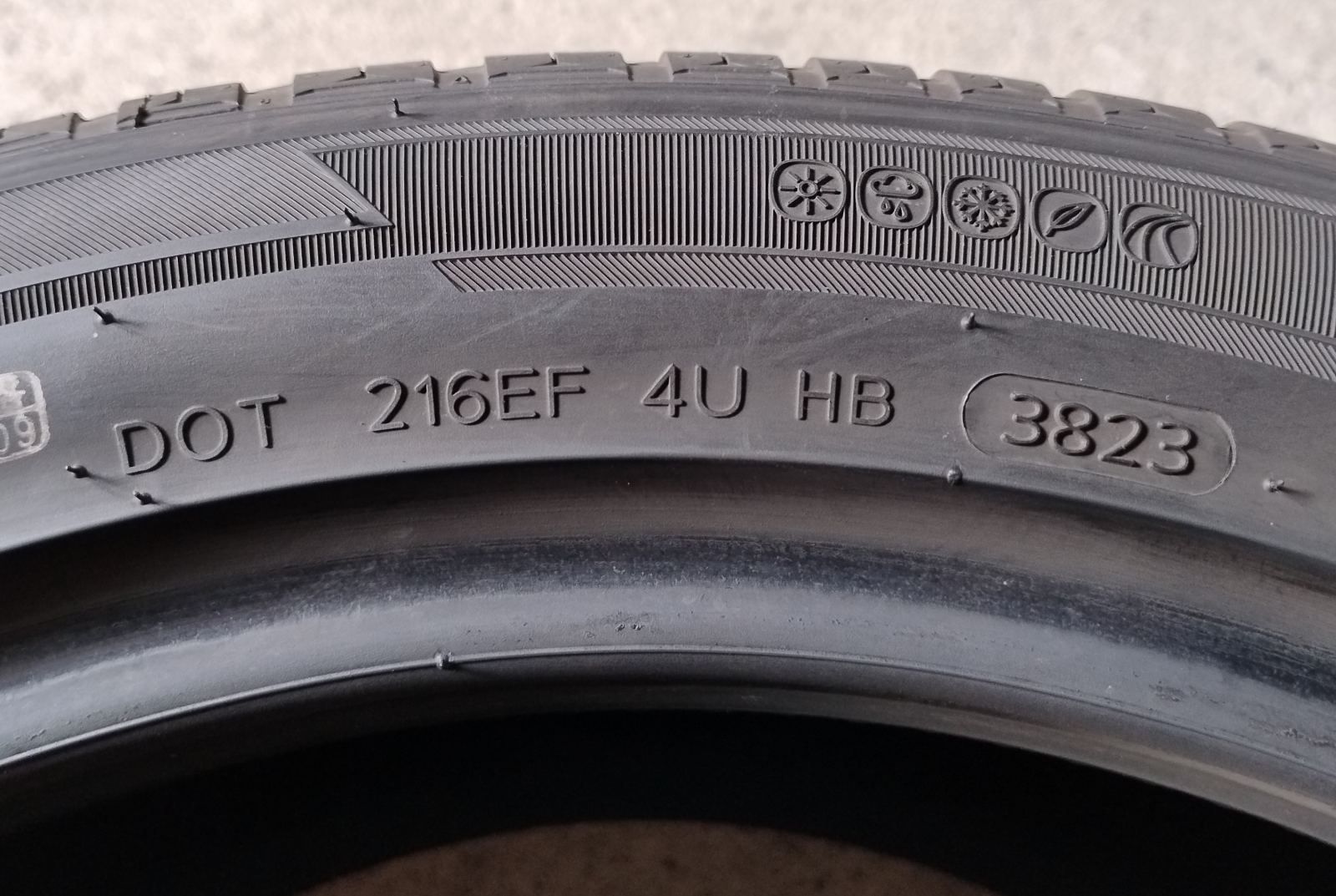 Шини б в всесезонні R18 245/45 Hankook Kinergy 4S 2023 р.в.