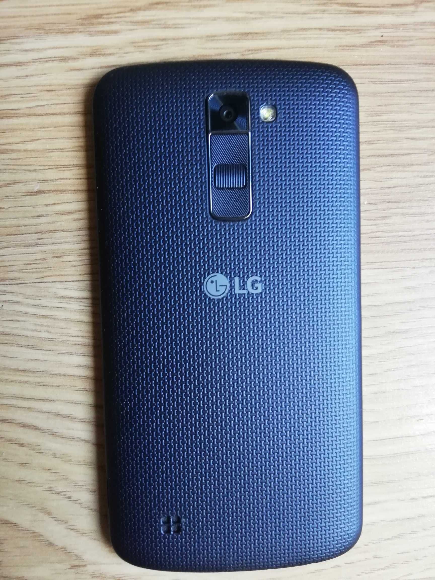 LG K10 LTE 1.5 GB / 16 GB Czarny