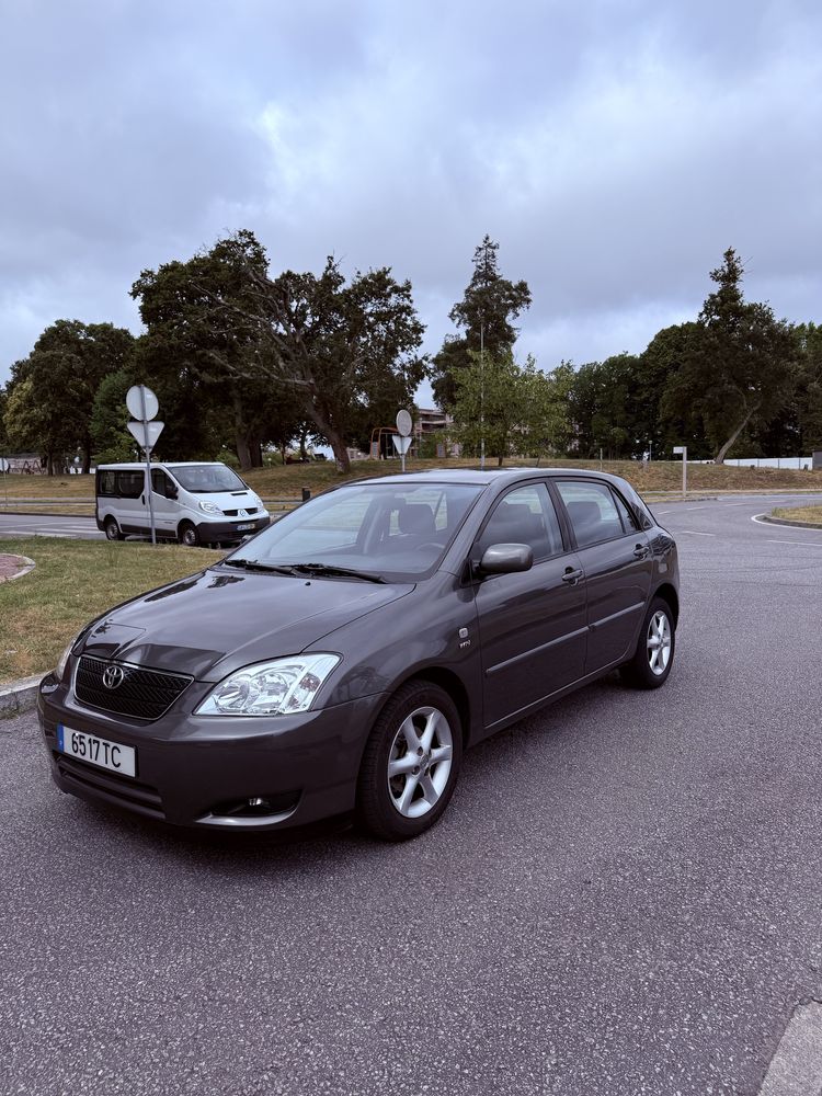 Toyota Corolla 1.4 VVT-i – 2002 – 97cv – Sensores Estacionamento