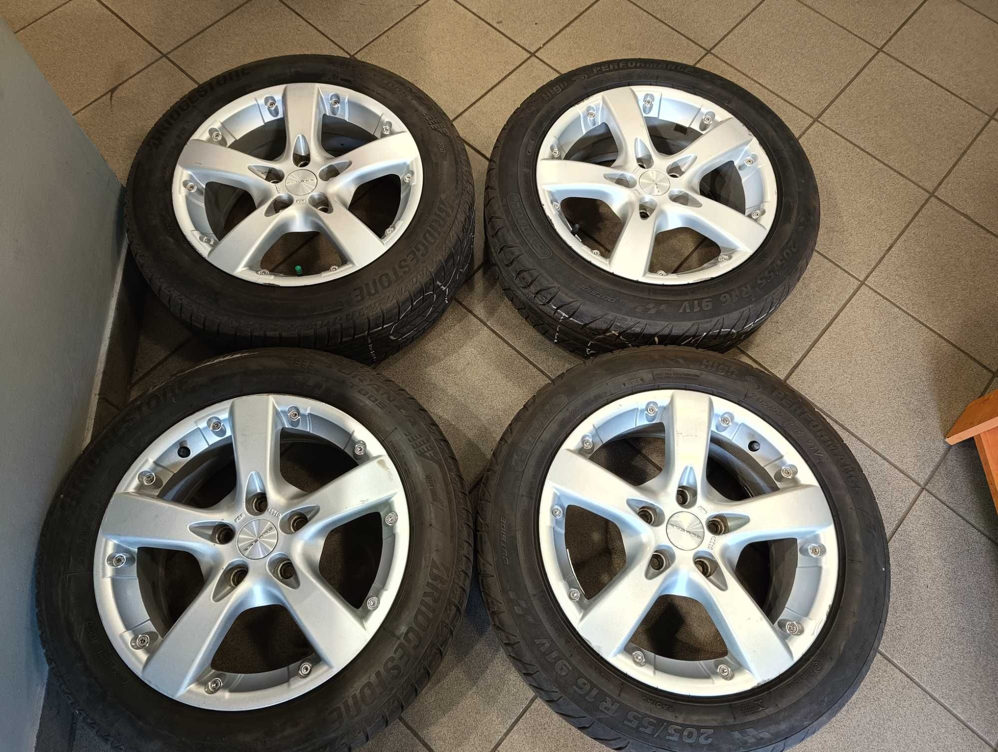 Felgi Aluett Toyota Avensis Corolla Verso 5x114.3 16", ET40 z oponami