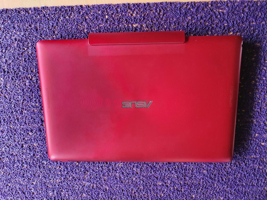 Laptop + tablet ASUS Transformer T100TA Z3775/2GB/32 win8