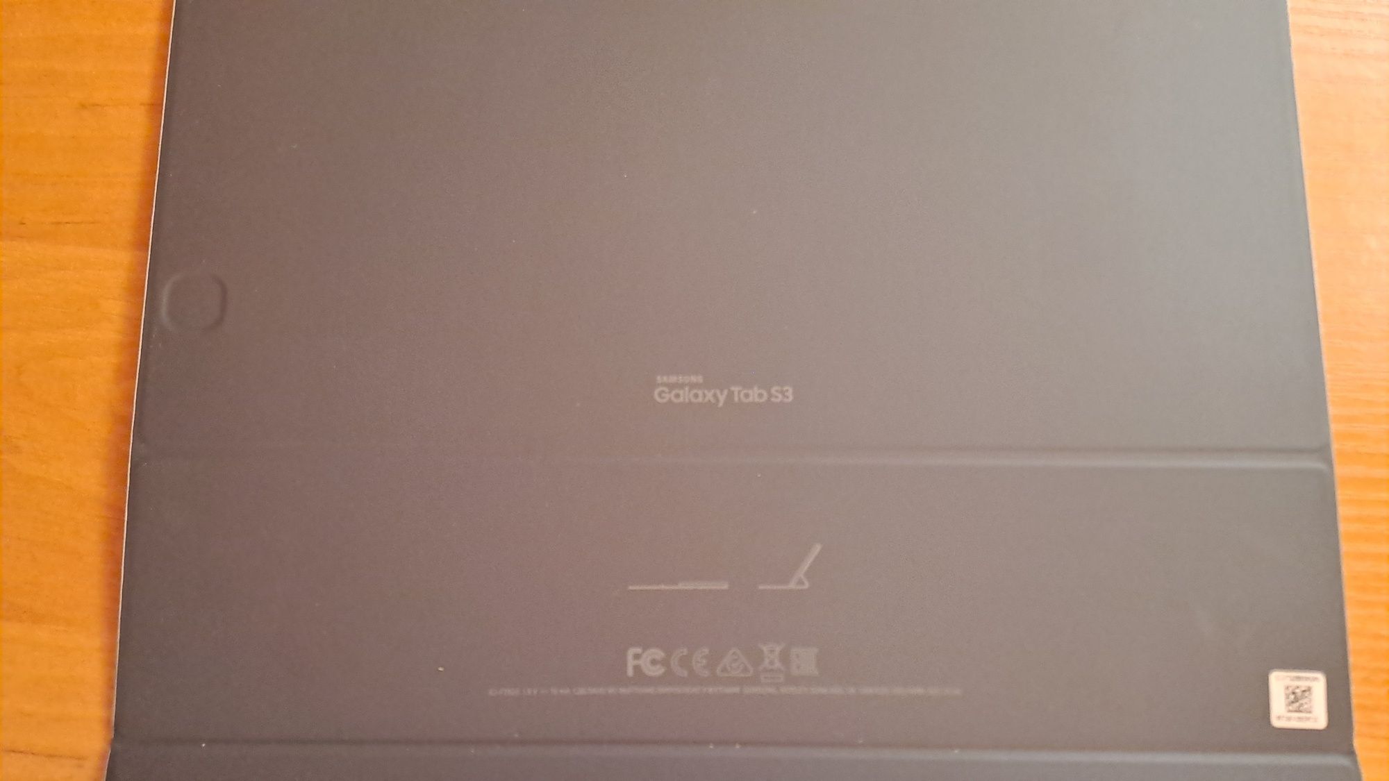 Чохол-клавіатура Samsung Tab S3 (оригінал, ідеальний стан)