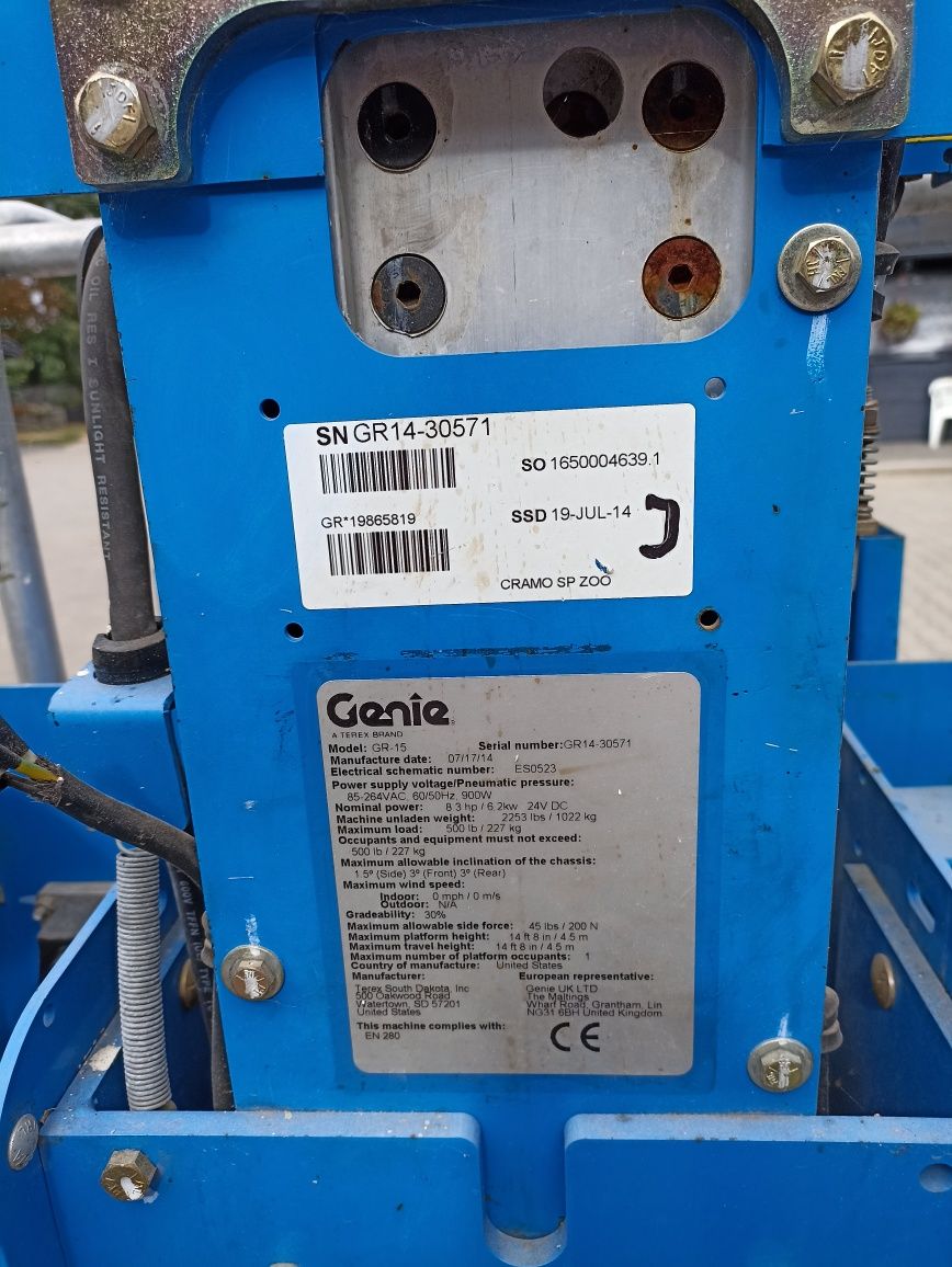 Podnośnik osobowy elektryczny Genie GR-15