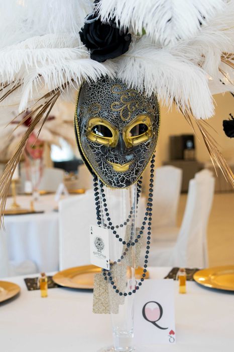 dekoracja stołu pióra WYPOŻYCZALNIA ozdoba wystrój kompozycja ślub