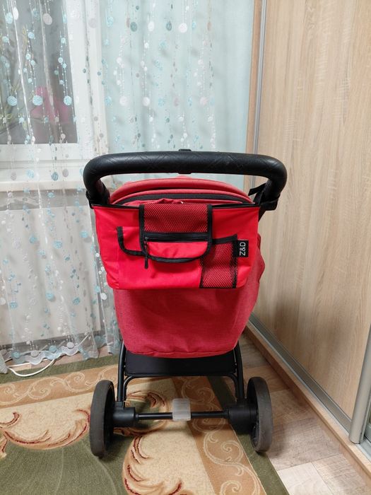 Продам прогулянкову коляску