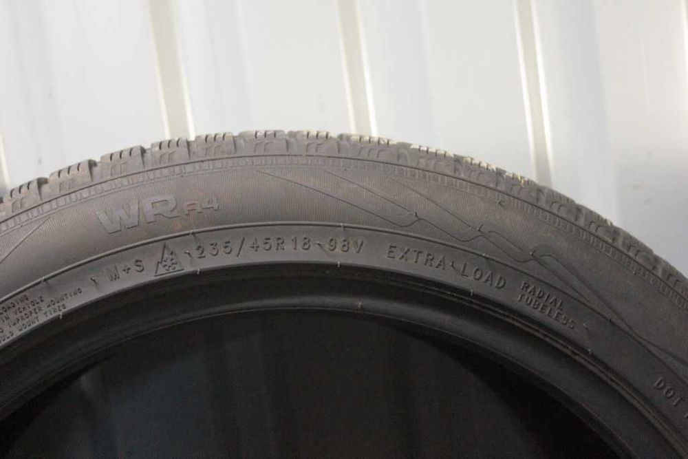 235/45/18 Nokian WR A4 235/45 R18 98V XL