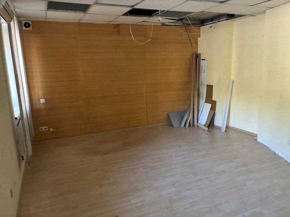 Оренда приміщення 265 кв.м на проспекті О. Поля