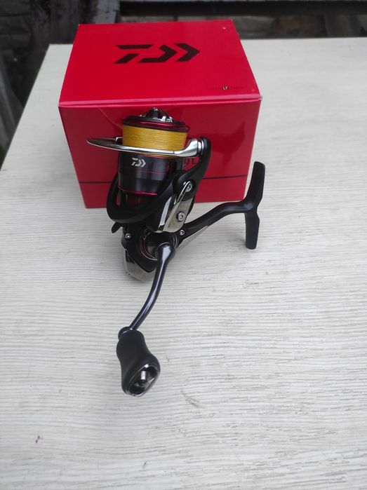 Катушка Daiwa Fuego 17 2000D