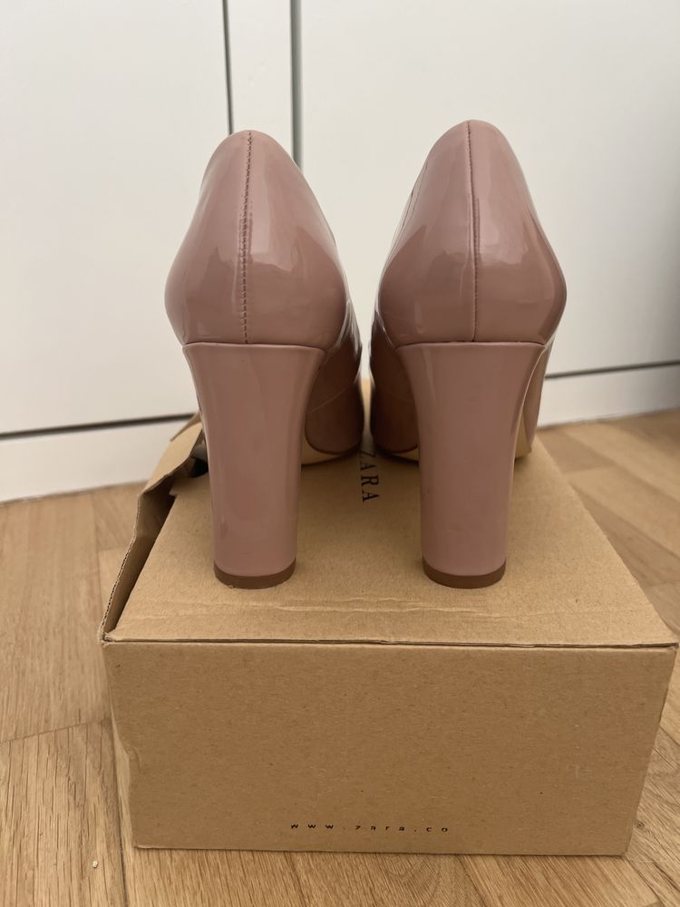 Sapatos salto alto Zara