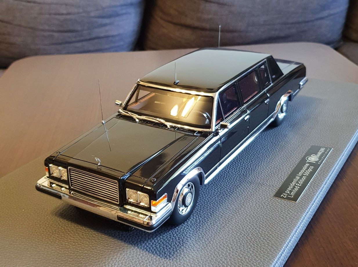 ZIL 4104 Limousine Presidential Top Marques Collectibles 1:12 - 1:18