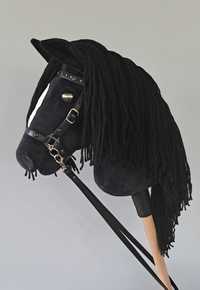Hobby Horse A4 Czarny, kary + łata + rzęsy, konik na kiju