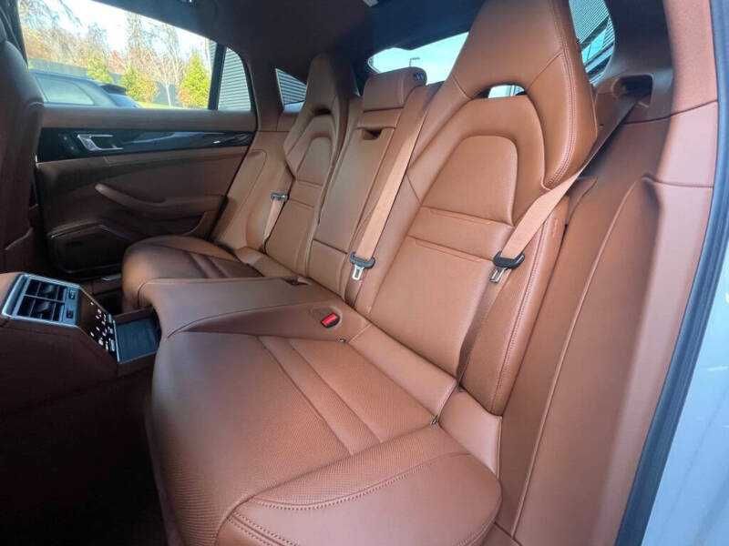2023 Porsche Panamera