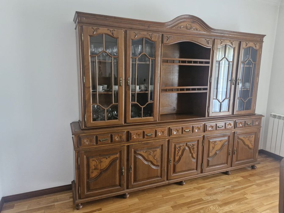 Sala de jantar em bom estado