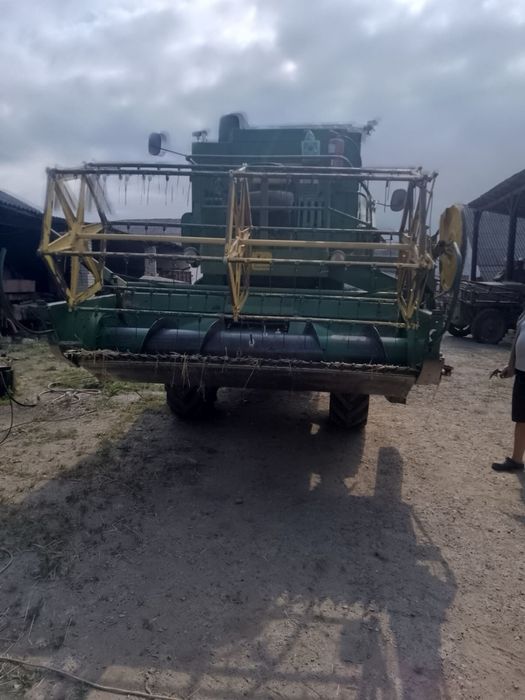 Комбайн Jondeere 935