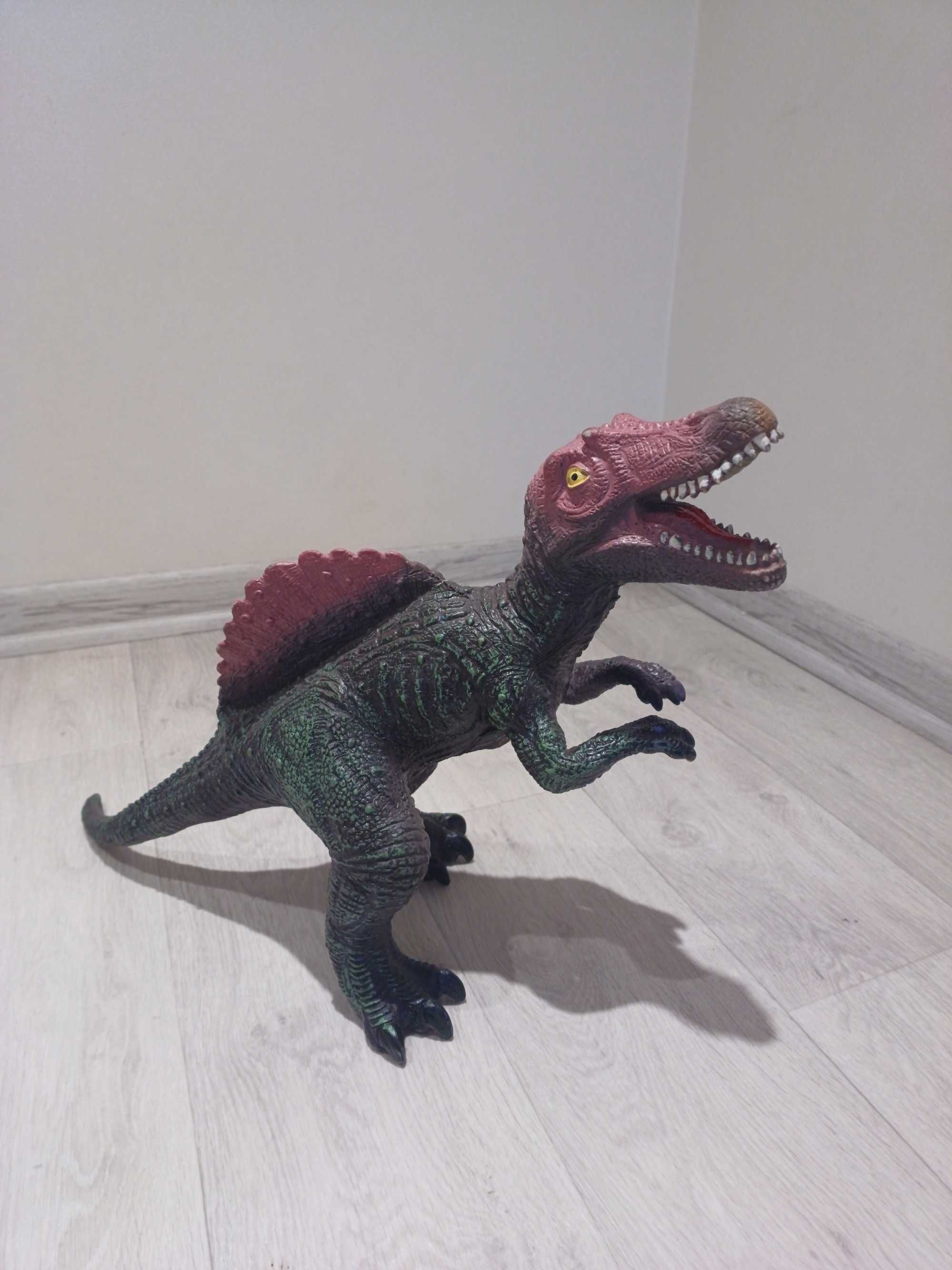 Игрушка динозавр