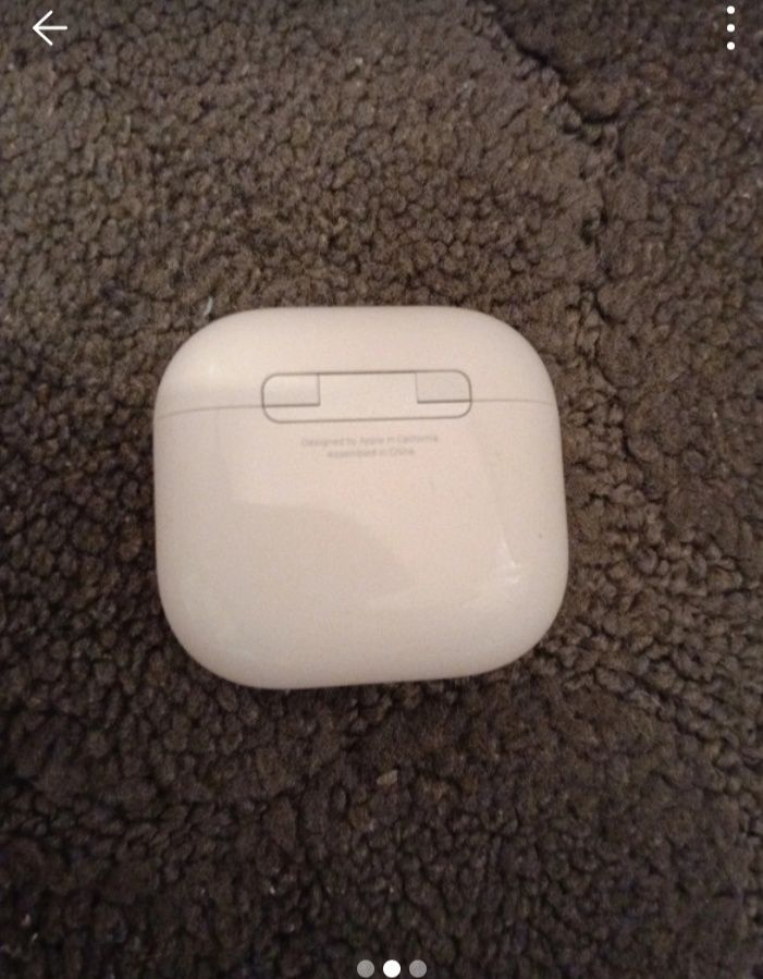 Airpods 4 brancos