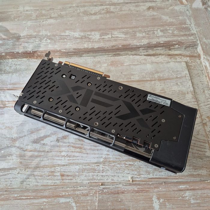 XFX RX 5700 XT 8GB 3 wentylatory doskonały stan karta graficzna