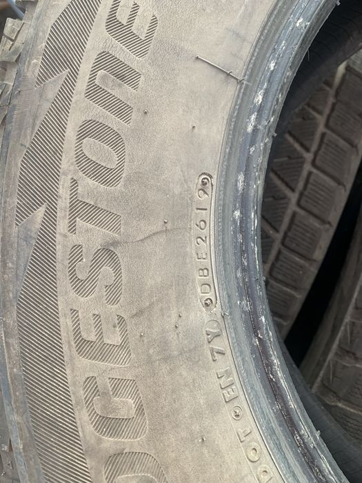 Шини 265/65 R17 Bridgestone Blizzak DM-V2-4од.