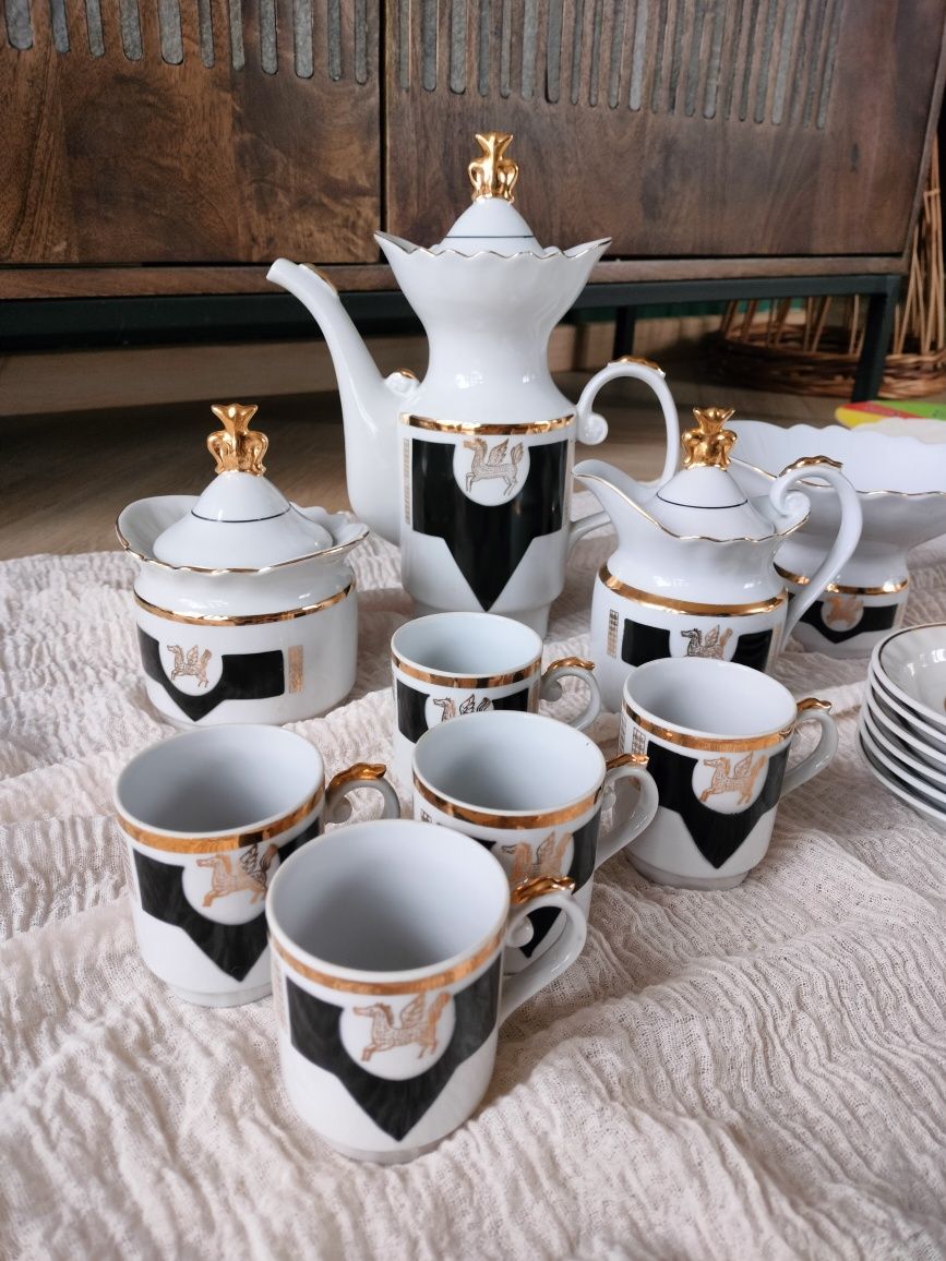 Złoty pegaz zestaw kawowy porcelana z lat 70-tych PRL