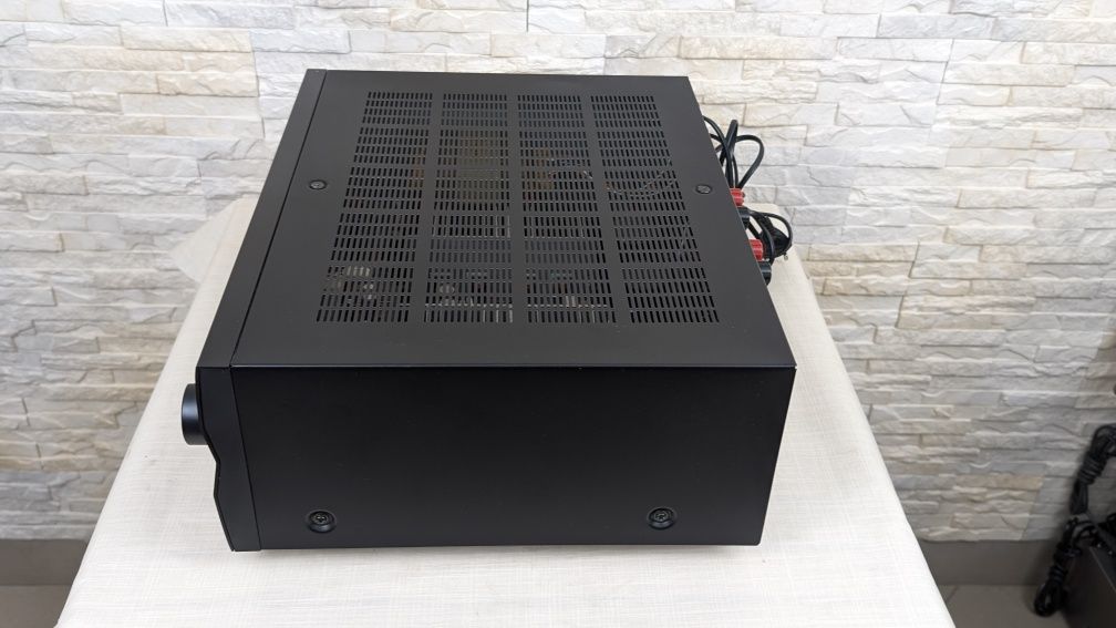 Yamaha AX-892 Flagowy model wzmacniacza stereo