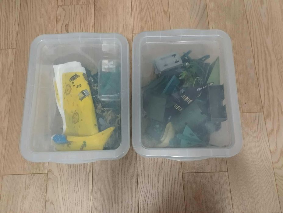 OKAZJA 2 pudła żołnierzyków + pojazdów + kilka plansz