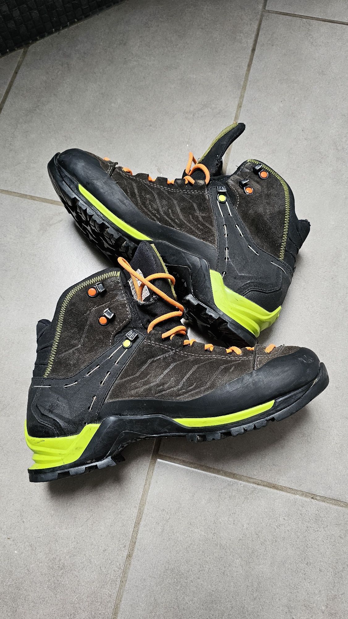Buty w gory trekkingowe salewa