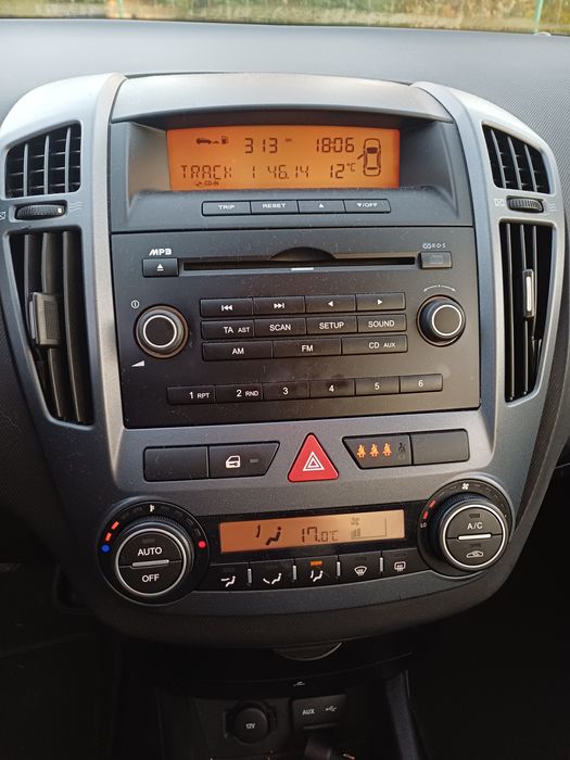 Kia ceed 1.6 diesel KLIMA MP3 Super stan