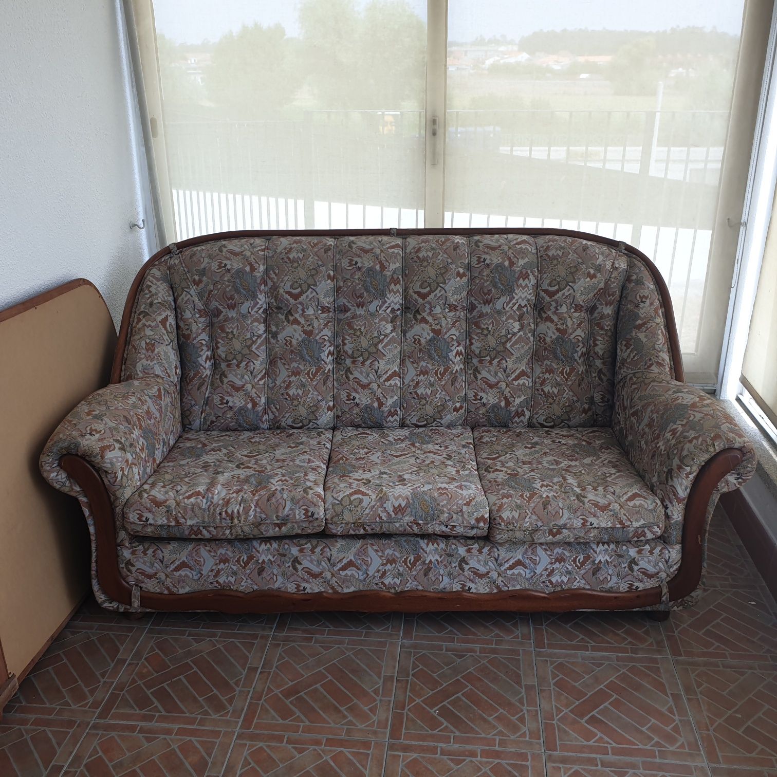 Sofa cama + 2 poltronas