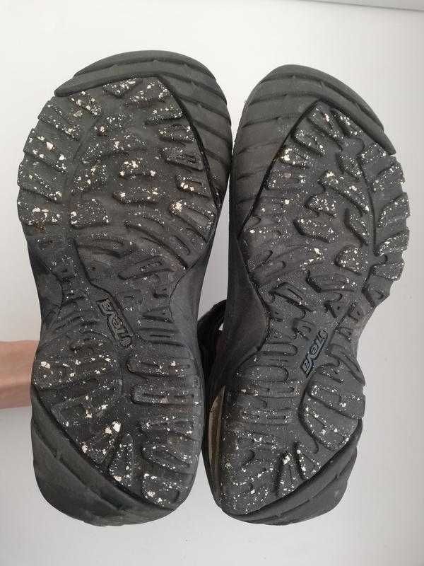 Сандалии teva 40 р.