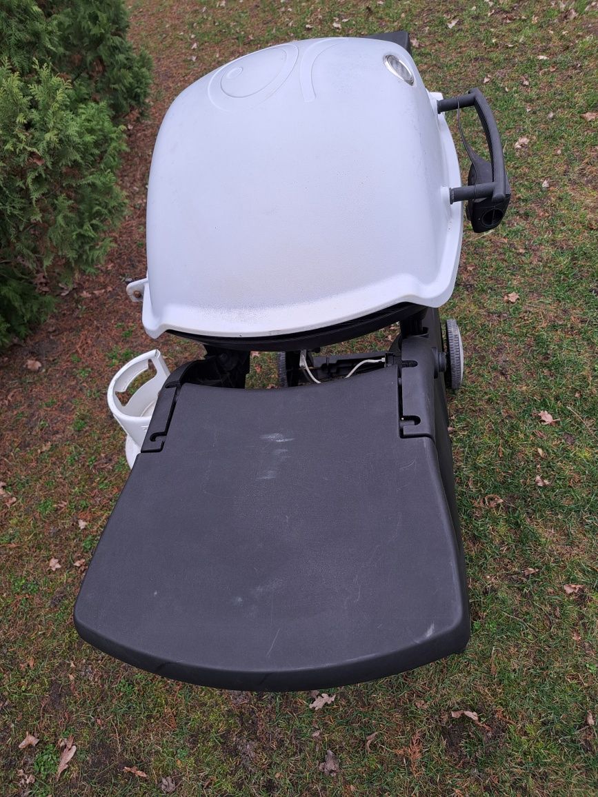 Grill gazowy Weber q3200 nowy model