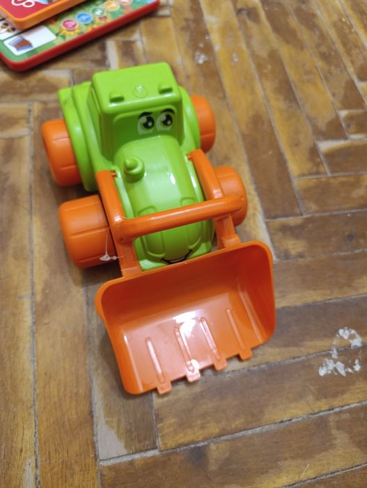 Телефон Фишер прайс и машинка