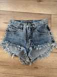 Jeansowe szorty Miss Denim