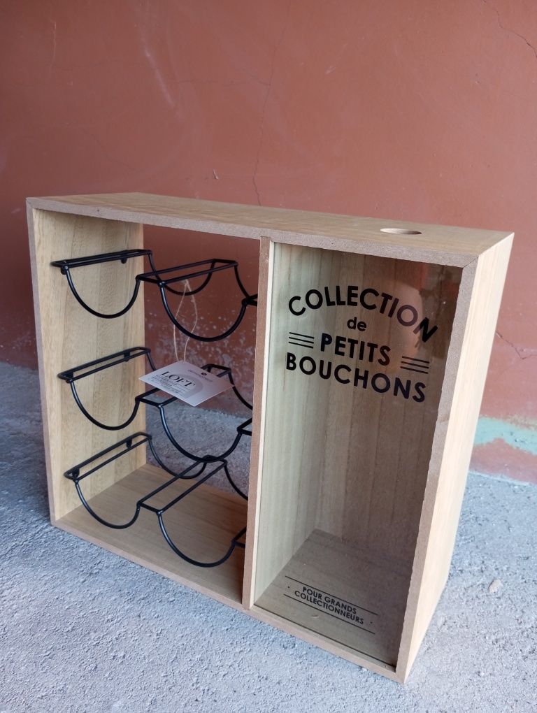 Garrafeira com porta rolhas nunca usado