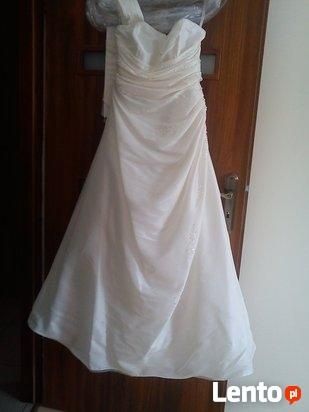 Suknia ślubna z długim trenem roz. 38 welon