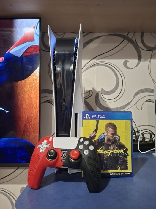 Продаю Playstation 5 вместе с cyberpunk 2077