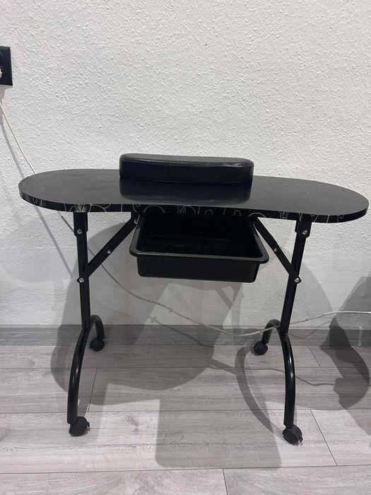 Biurko kosmetyczne czarne