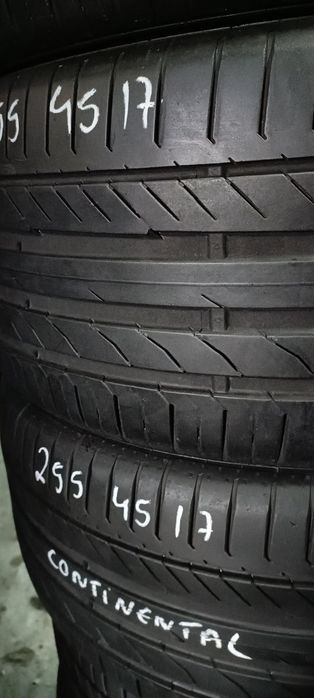 Pneus 255/45/17 continental