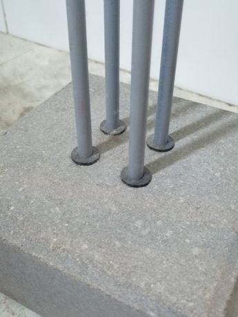 Suporte de colunas de som Ikea