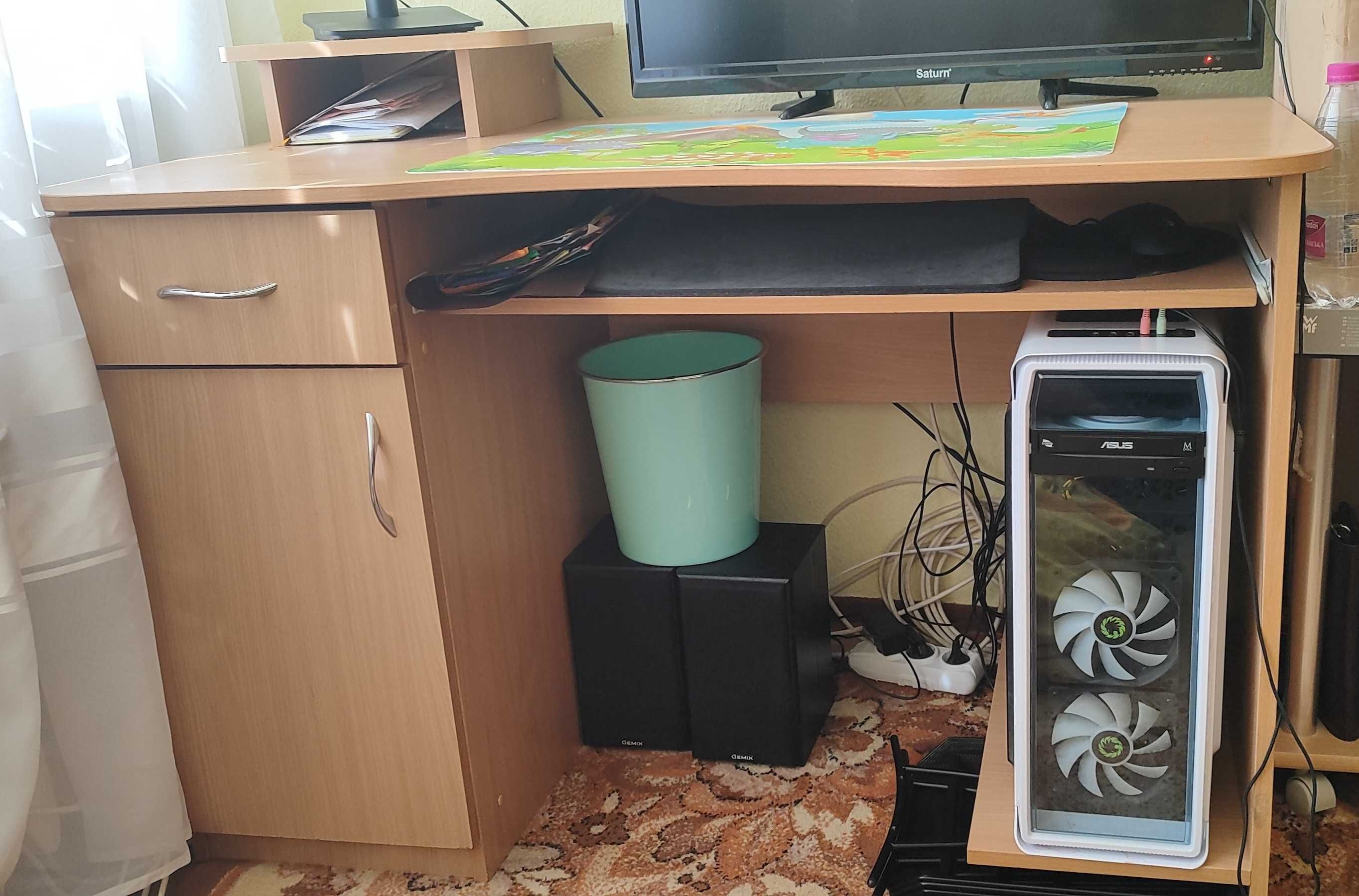 Стіл Комп'ютерний