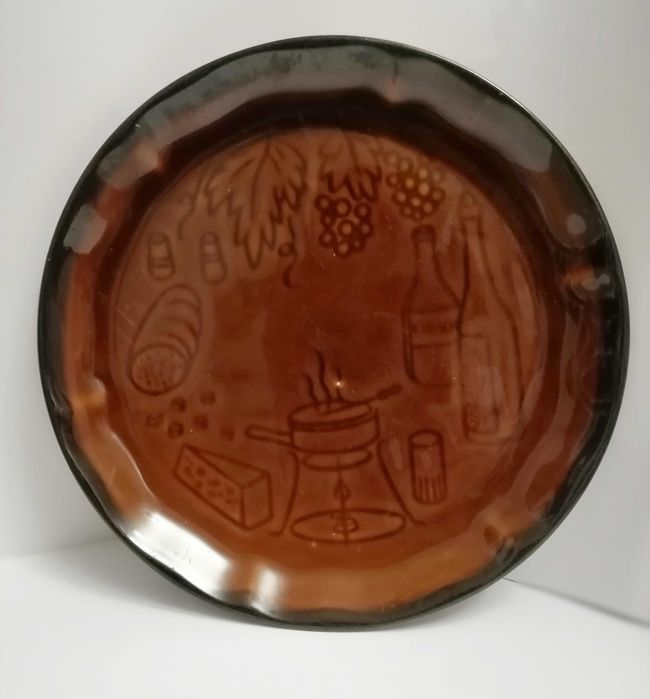 Talerz sygnowany Pruszków. Porcelit