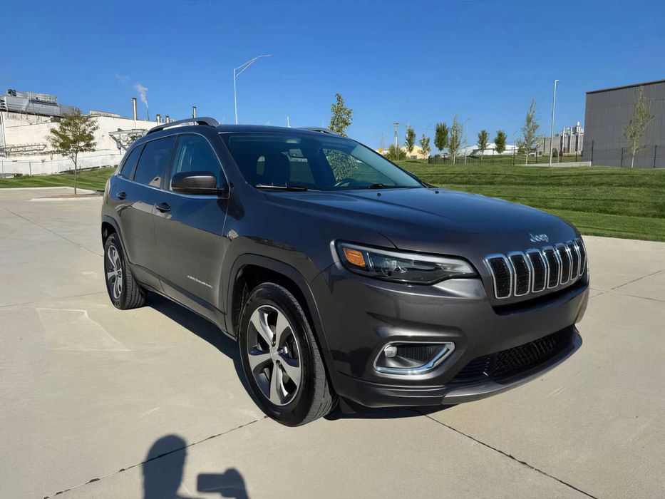 Jeep Cherokee Limited      2019