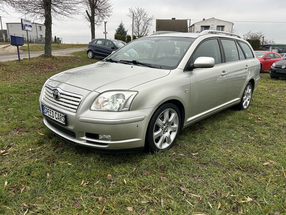 Toyota Avensis Kombi 2,0 147 KM Rok 2006