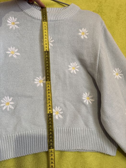 Свитер, кофта с ромашками