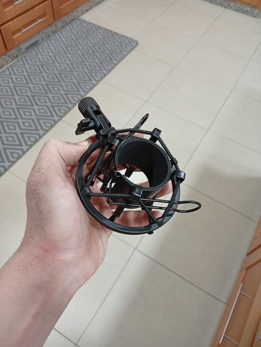 Microfone condensador T.bone SC 400 Novo