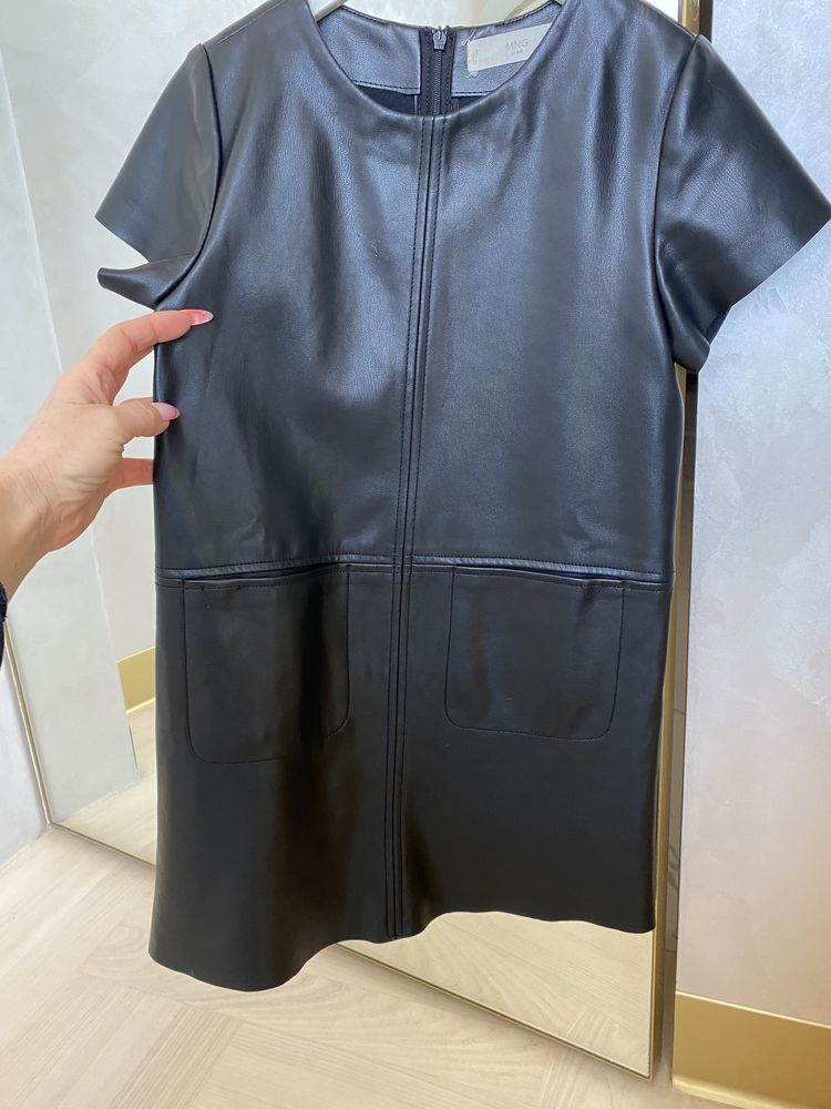 Шкіряна сукня сарафан для школи поло шкільна форма Zara Mango